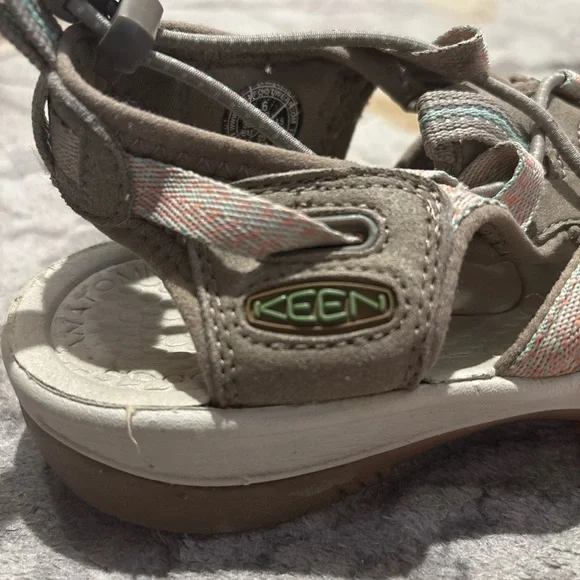 WOMEN'S KEEN WHISPER TAUPE/CORAL WATERPROOF HIKING/BEACH SANDAL SIZE 6 - Picture 6 of 8